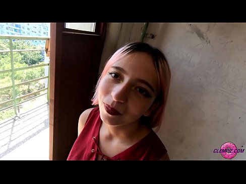 ❤️ دانش آموز حسی یک غریبه را در بیرون می مکد - تقدیر روی صورتش ❤ پورنو در ما ❌❤